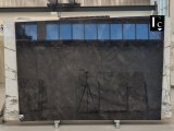 Мрамор Неро Веллюто